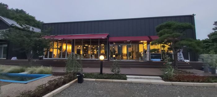 Cafe Orphee 매장 사진